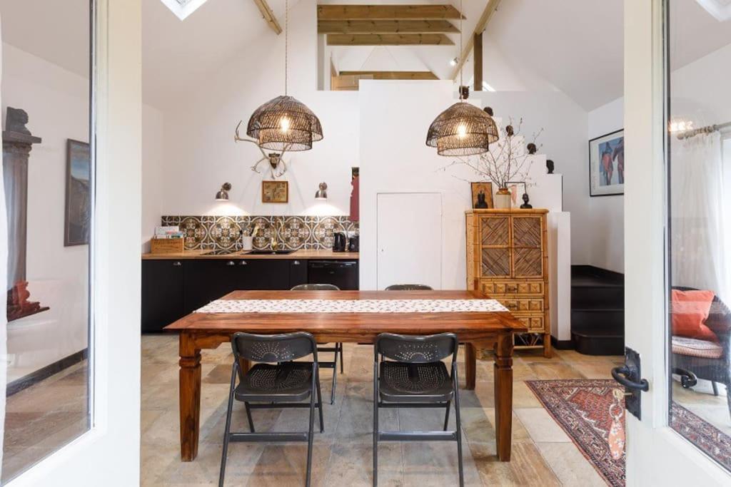 Stylish Cottage In The Pewsey Vale Marlborough Exterior photo